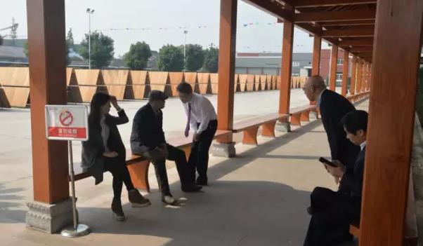 久盛地板2015年度第二屆王牌精英訓(xùn)練營(yíng)開(kāi)營(yíng).jpg 久盛地板2015年度第二屆王牌精英訓(xùn)練營(yíng)開(kāi)營(yíng).jpg